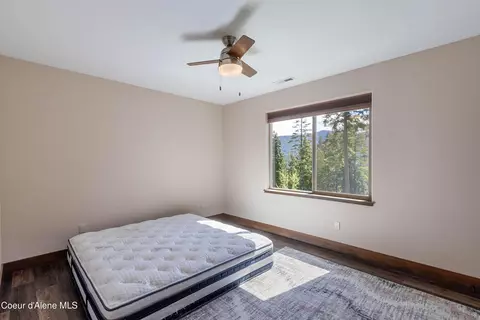 Bedroom - 355 Olympic Dr, Sandpoint, ID 83864 photo 4 of 5