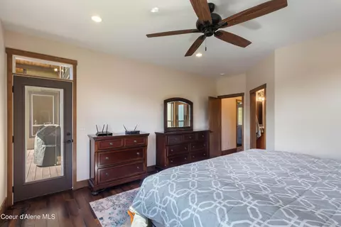 Bedroom - 355 Olympic Dr, Sandpoint, ID 83864 photo 2 of 5