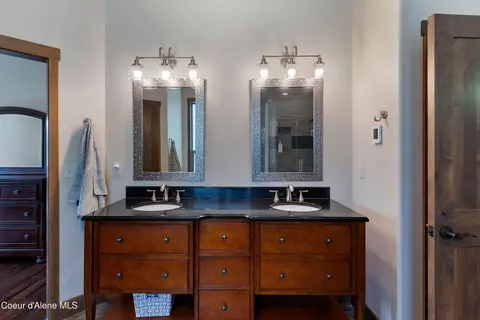Bath - 355 Olympic Dr, Sandpoint, ID 83864 photo 3 of 6