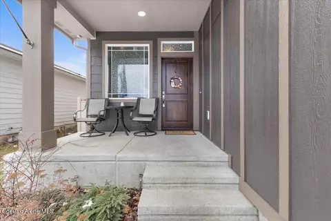908 E Allenby Ct, Post Falls, ID 83854 photo 2