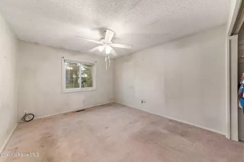 Bedroom - 921 Ruth Ave Ave, Sandpoint, ID 83864 photo 3 of 4