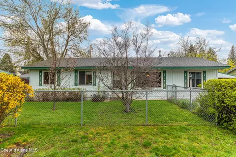 Exterior - 921 Ruth Ave Ave, Sandpoint, ID 83864 photo 3 of 17