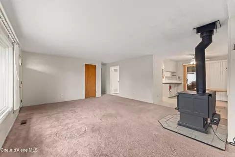 Living - 921 Ruth Ave Ave, Sandpoint, ID 83864 photo 3 of 7