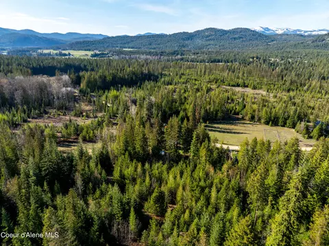 963 Irish Rd, Sagle, ID 83860 photo 4