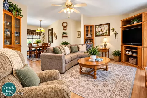 2082 W Yorkshire Ave, Coeur D'alene, ID 83815