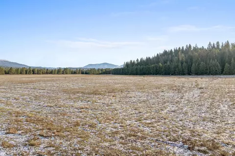 340 Bayview Rd, Athol, ID 83801