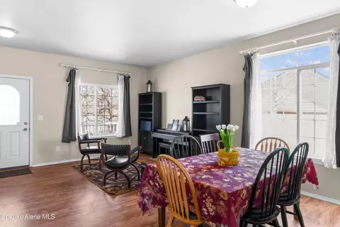 Dining - 2800 E Thrush Dr, Post Falls, ID 83854 photo 2 of 2