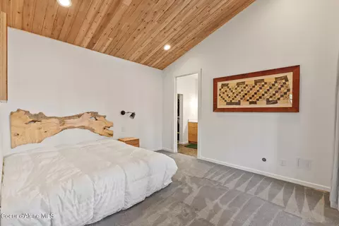 Bedroom - 2010 E Dodd Rd, Hayden, ID 83835 photo 7 of 9