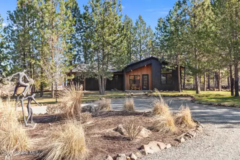 Exterior - 2010 E Dodd Rd, Hayden, ID 83835 photo 3 of 10