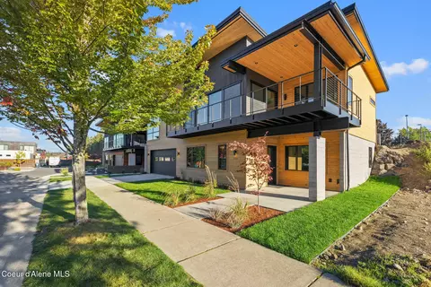 2165 W Bellerive Ln, Coeur D'alene, ID 83814