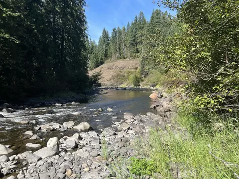 5856 Lacey Meadows Rd, Weippe, ID 83553