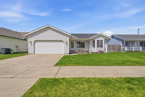 11672 N Stinson Loop, Hayden, ID 83835