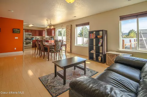 Living - 3664 E Arlington Ln, Post Falls, ID 83854 photo 1 of 1