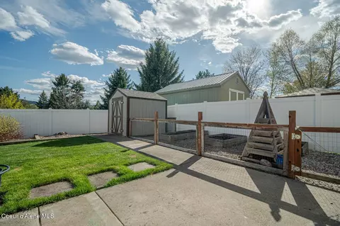 Exterior - 3664 E Arlington Ln, Post Falls, ID 83854 photo 3 of 7