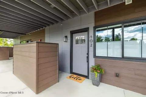 50 Carnelian Ave UNIT 102, Ponderay, ID 83852