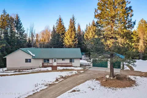 1657 E Dufort Rd, Sagle, ID 83860