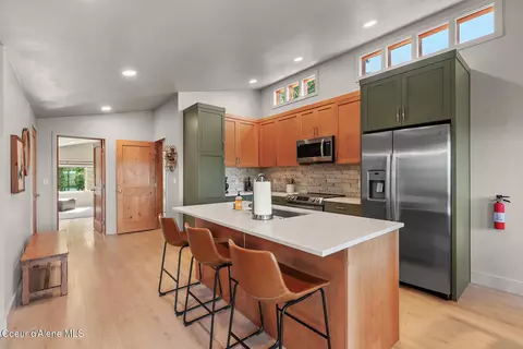 Kitchen - 8655 E Challenge Rd, Hayden, ID 83835 photo 5 of 8
