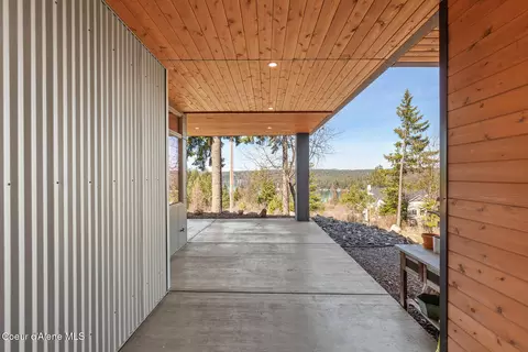 Exterior - 8655 E Challenge Rd, Hayden, ID 83835 photo 4 of 9