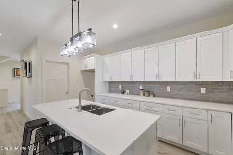 Kitchen - 414 2nd St, Kellogg, ID 83837 photo 2 of 3