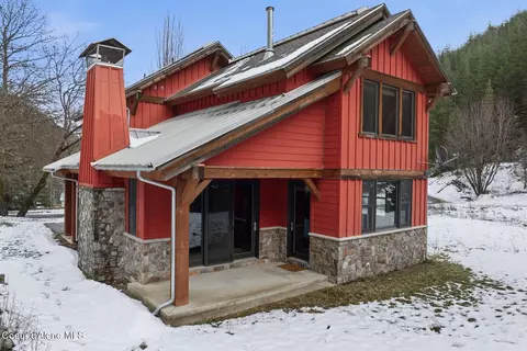 1 Stahl St, Wardner, ID 83837