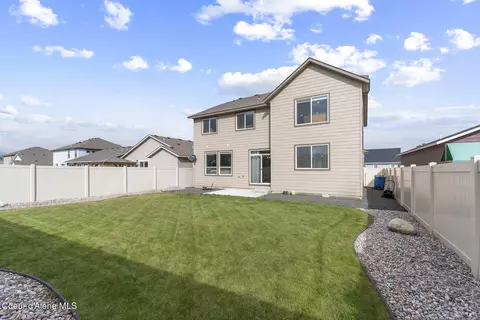 Exterior - 984 E Allenby Ave, Post Falls, ID 83854 photo 8 of 8