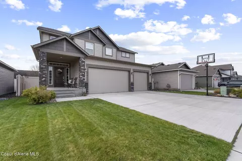 Exterior - 984 E Allenby Ave, Post Falls, ID 83854 photo 2 of 8