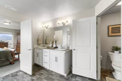 Bath - 984 E Allenby Ave, Post Falls, ID 83854 photo 3 of 4