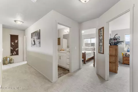 Entry Way - 984 E Allenby Ave, Post Falls, ID 83854 photo 7 of 7