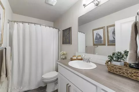 Bath - 984 E Allenby Ave, Post Falls, ID 83854 photo 2 of 4