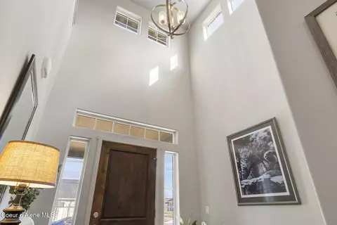 Entry Way - 984 E Allenby Ave, Post Falls, ID 83854 photo 2 of 7
