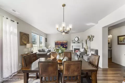 Dining - 984 E Allenby Ave, Post Falls, ID 83854 photo 2 of 3