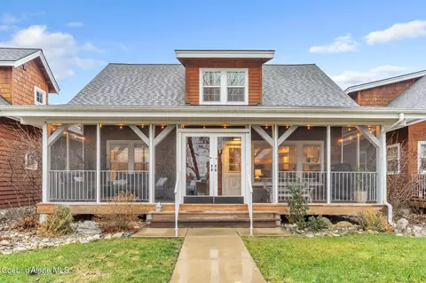 209 Pomrankey Ln, Dover, ID 83825