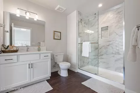 Bath - 1008 E 4th Ave, Post Falls, ID 83854 photo 2 of 3