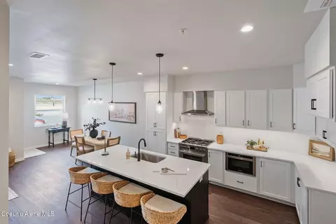 Kitchen - 1008 E 4th Ave, Post Falls, ID 83854 photo 3 of 5