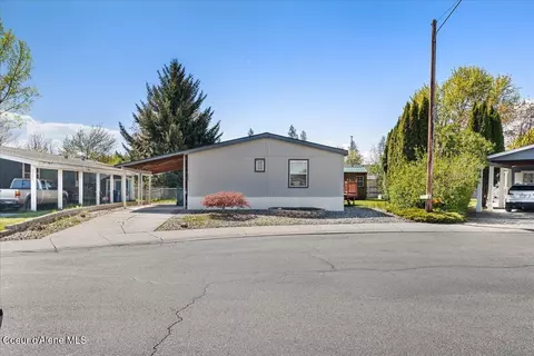2206 W Oxford Cir, Coeur D'alene, ID 83815