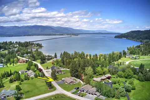 485 Birch Haven Dr, Sagle, ID 83860