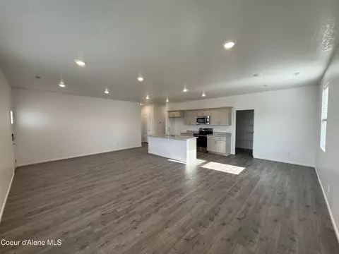5332 E Aquila Ave, Post Falls, ID 83854 photo 3