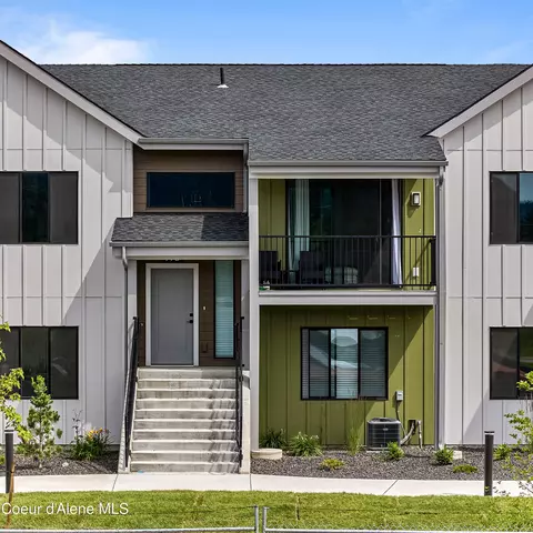 1227 E Millworx Loop, Post Falls, ID 83854