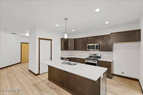 Kitchen - 2865 E Cinder Ave, Post Falls, ID 83854 photo 3 of 3
