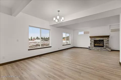 Living - 2865 E Cinder Ave, Post Falls, ID 83854 photo 6 of 6