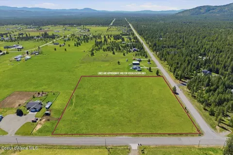 N Weir Rd, Athol, ID 83801