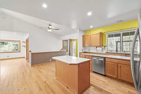 Kitchen - 12052 S Diamond Rd, Harrison, ID 83833 photo 3 of 4