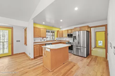 Kitchen - 12052 S Diamond Rd, Harrison, ID 83833 photo 1 of 4
