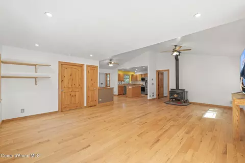 Living - 12052 S Diamond Rd, Harrison, ID 83833 photo 3 of 4