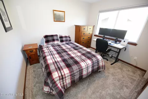 Bedroom - 4525 E Rosemont Dr, Athol, ID 83801 photo 5 of 6