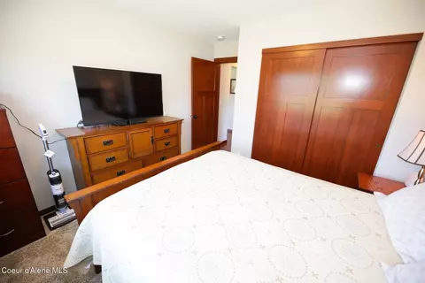 Bedroom - 4525 E Rosemont Dr, Athol, ID 83801 photo 3 of 6