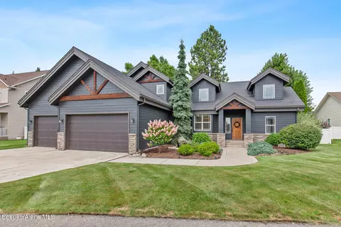 11544 N Cattle Dr, Hayden, ID 83835
