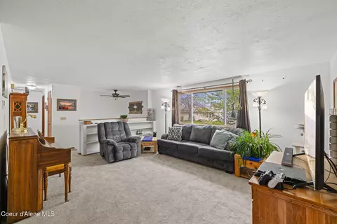 Living - 1500 E Brook Dr, Post Falls, ID 83854 photo 2 of 2