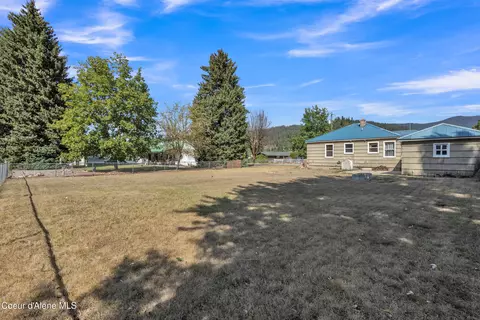 Exterior - 313 E Larch Ave, Osburn, ID 83849 photo 2 of 8