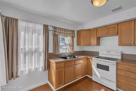 Kitchen - 313 E Larch Ave, Osburn, ID 83849 photo 3 of 3